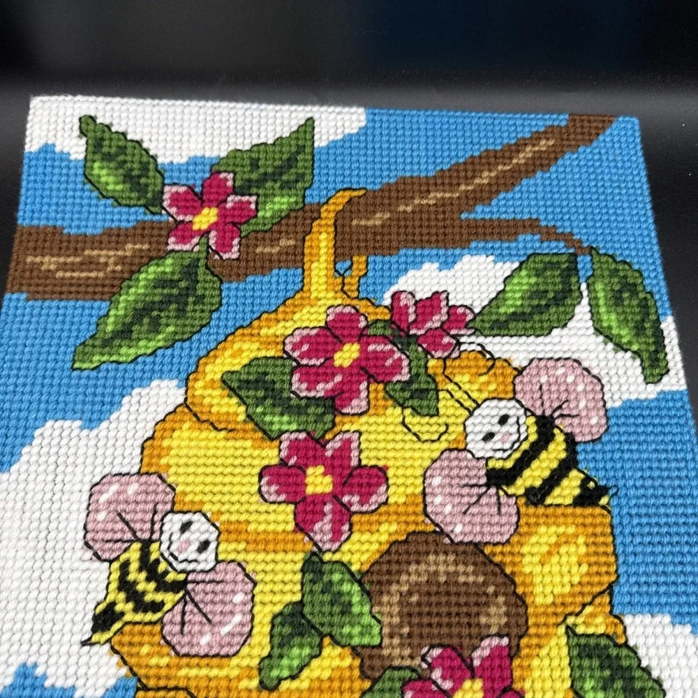 Plastic Canvas Spring Wall Decor Completed Beehive Bee Happy 12 X 18